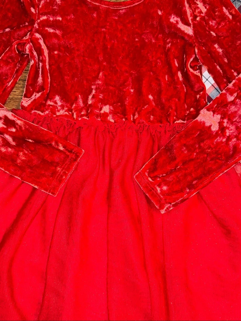 4t/5t bundle of two girls Christmas dresses.